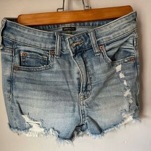 American Eagle Hi-rise Shortie